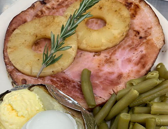 Ham steak with pineapple